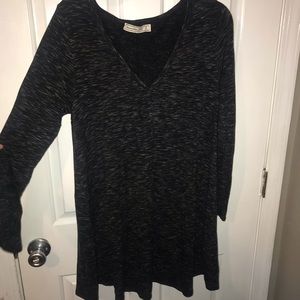 Long sleeve thick sweater dress. Loose & flowy.